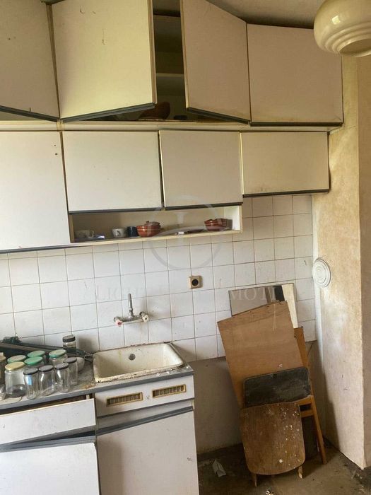 Реф. 2352 Три отделни стаи Христо Смирненски МГ