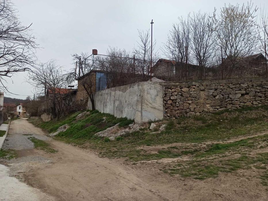 Продава се Къща в с. Средногорово, Област Стара Загора - 100 кв.м за 357 €/кв.м - Снимка #13