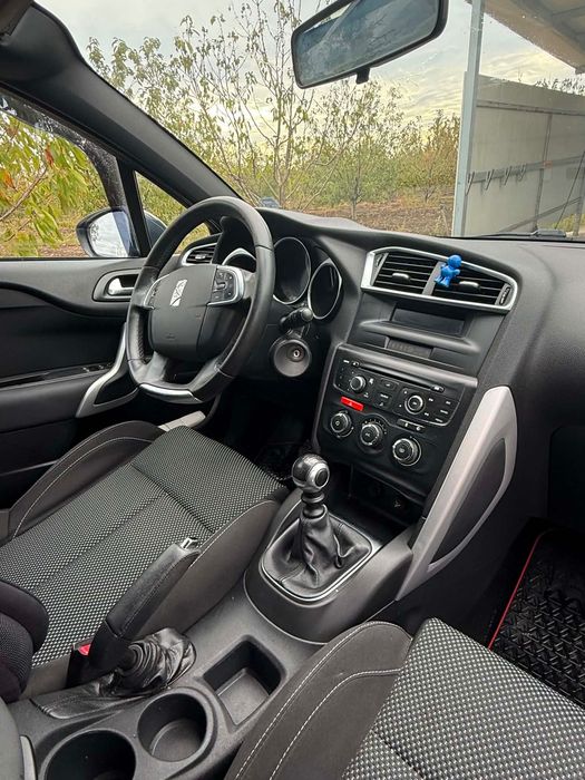 Продавам Citroen DS4