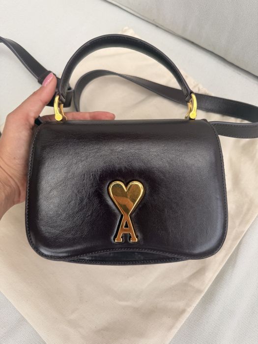 Shoulder bag Paris на Ami Paris