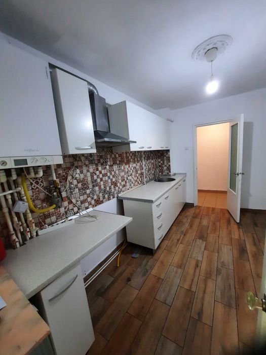 Inchiriez Apartament 3 camere BRAILA