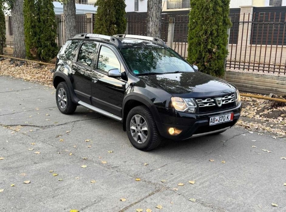 Vând Dacia Duster 4x4