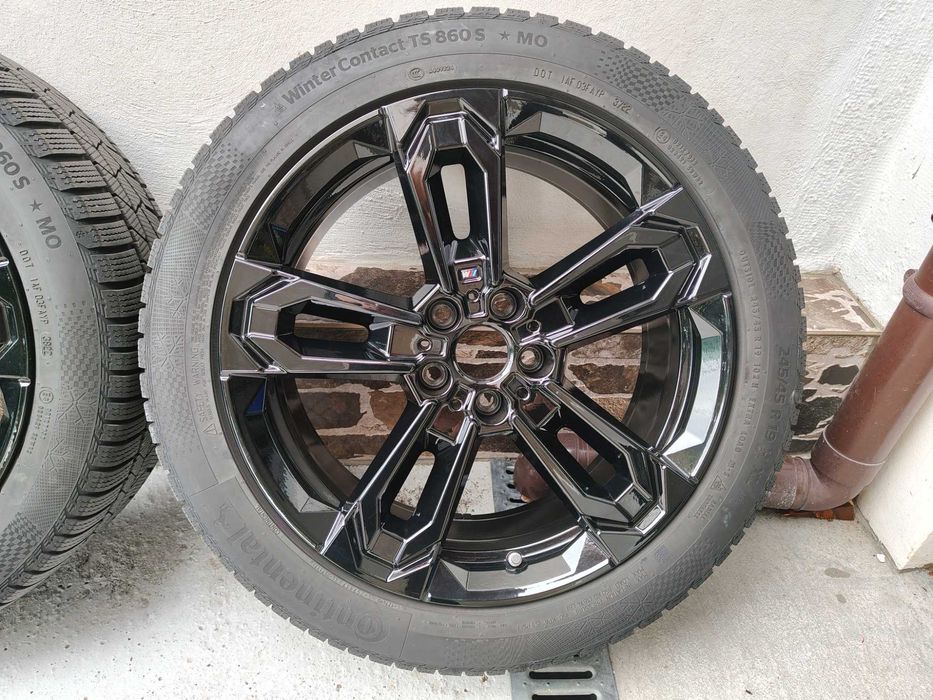 Джанти с гуми за BMW X1 iX1 X2 iX2 модел 871M