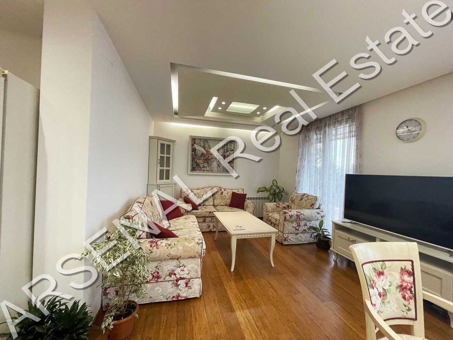 Дава се под наем Четиристаен апартамент в София, в.з. Киноцентъра - 170 кв.м за 1000 € - Снимка #3