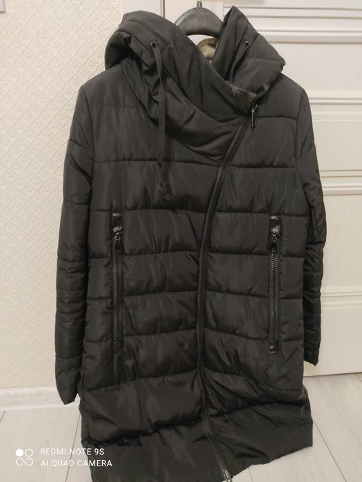 Продам женский пуховик