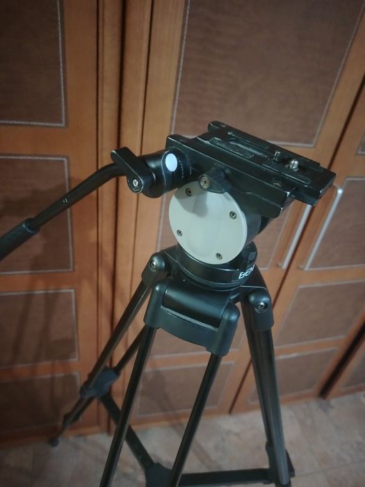 Продам штатив BENRO