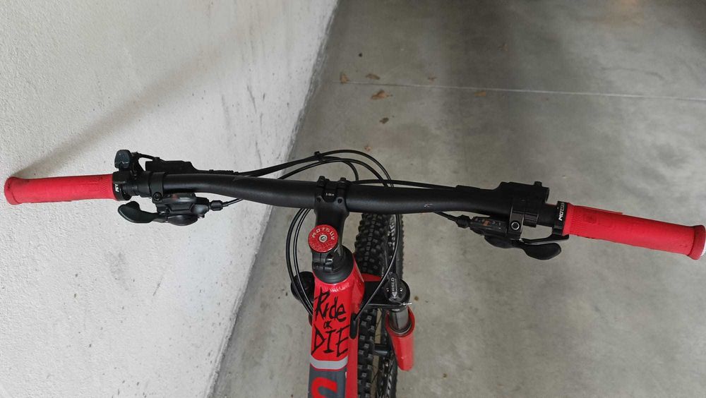 Bicicleta Ghost  Kato, roti, 27.5'',  cadrul XS, frane hidraulice
