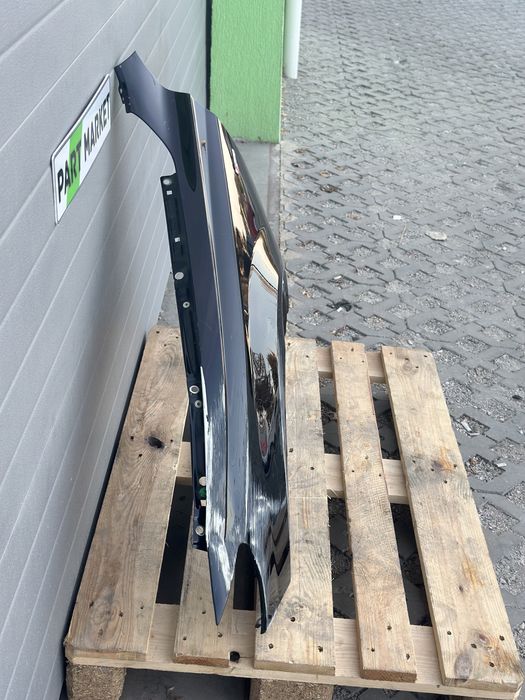 Ляв калник AUDI Q7 4M