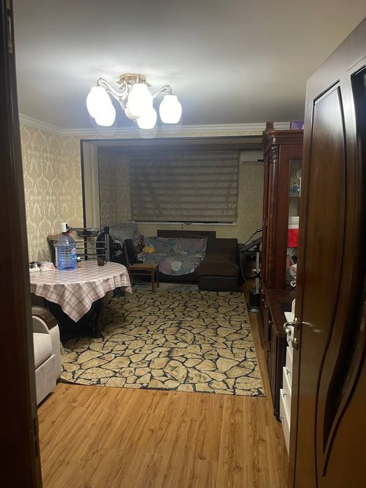 Продаётся Чиланзар 2 2/2/4 Кирпич балкон 2х6.