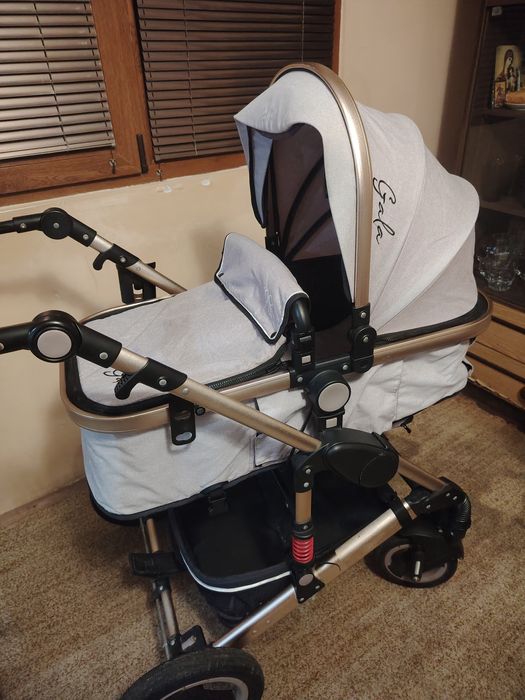 Бебешка количка.