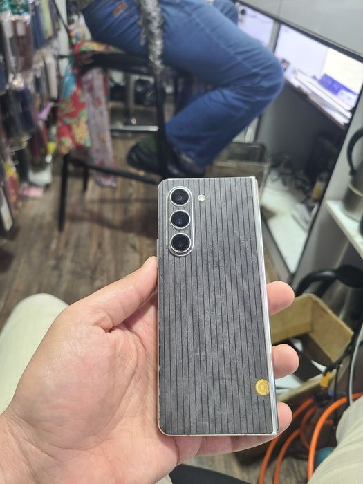Galaxy z fold 5   12.512