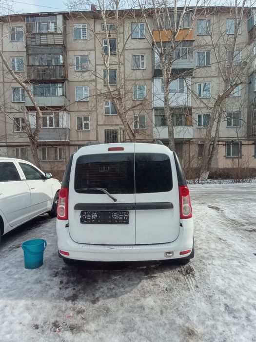 Лада Ларгус с газом 7 местная