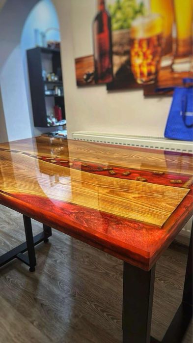 Маса от орех и епоксидна смола