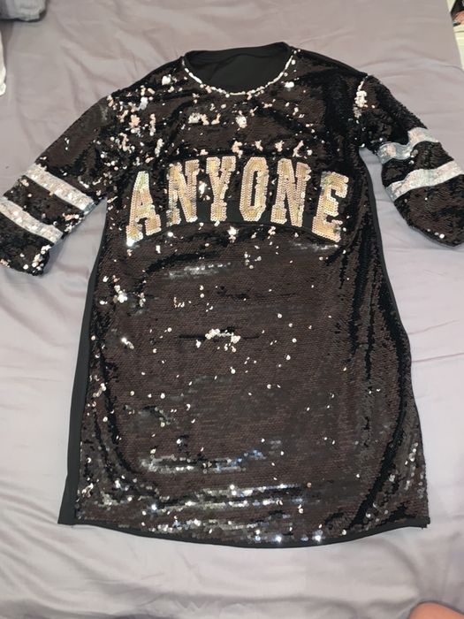 Парти рокля с пайети