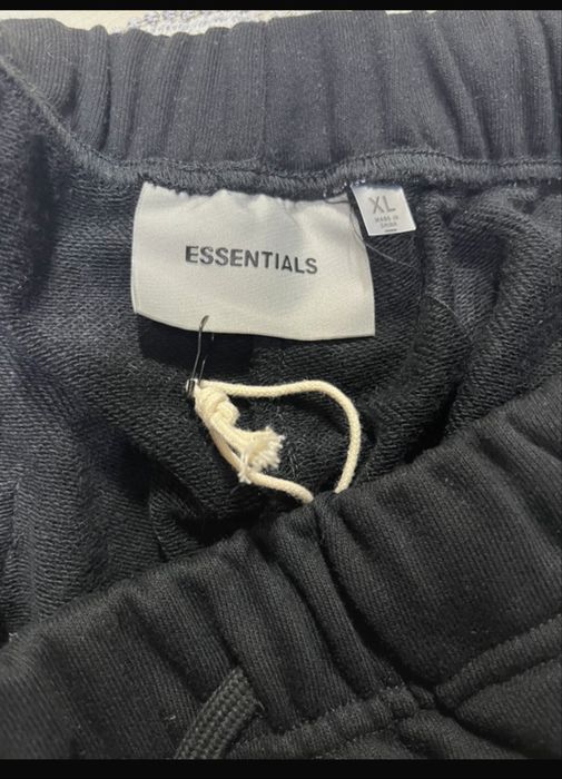 Vand pantaloni scurti  essentials