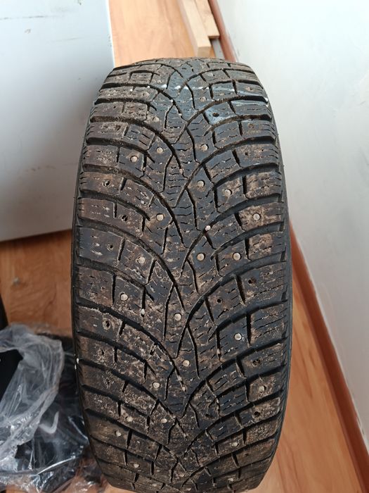 Продам 2 болона 205/60/16
