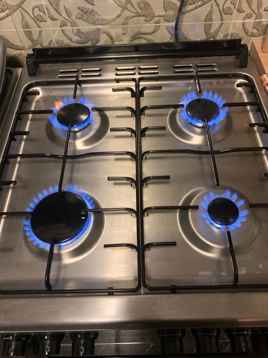 Aragaz si cuptor BEKO