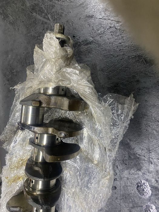 Коленвал Lexus 460