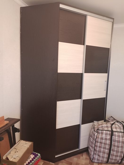 Продам шкаф-купе
