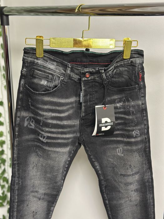 Blugi negrii Dsquared2 new model 2026