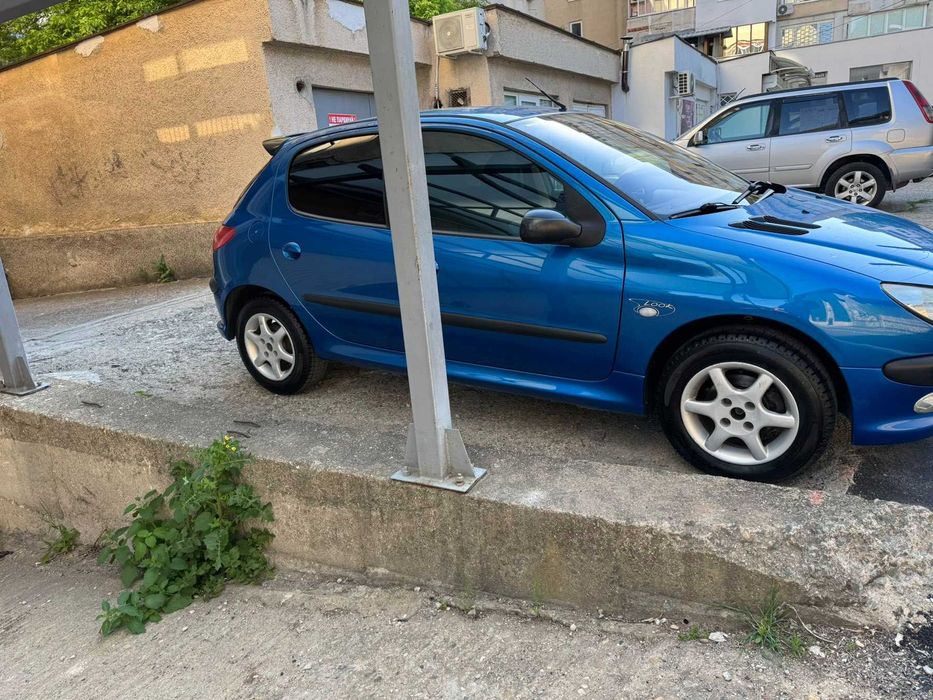 Продавам 4 бр. алуминиеви джанти от Пежо 206 със зимни гуми 185х65х14 дoт 2024