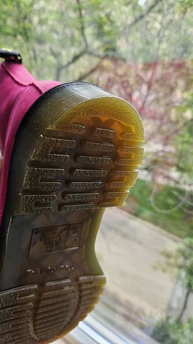 Bocanci Dr Martens fuchsia pink