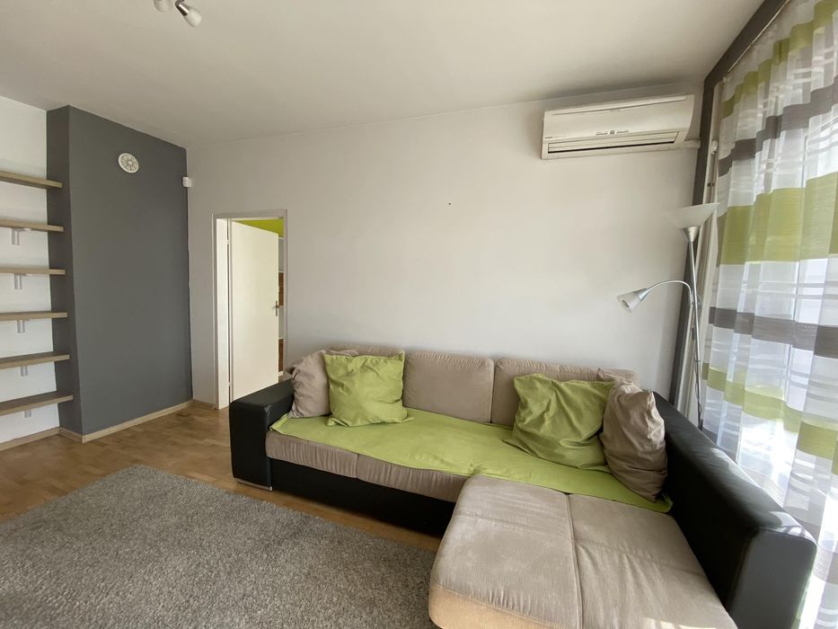 Дава се под наем Тристаен апартамент в София, Надежда 1 - 84 кв.м за 649 € - Снимка #1