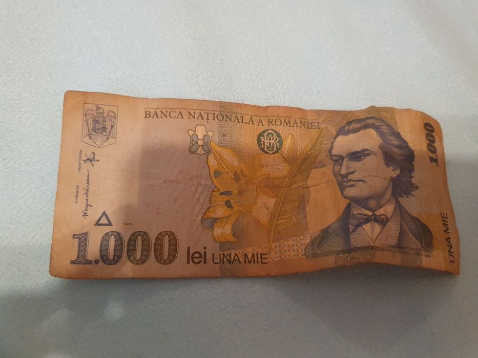 Bacnota 1000 lei .
