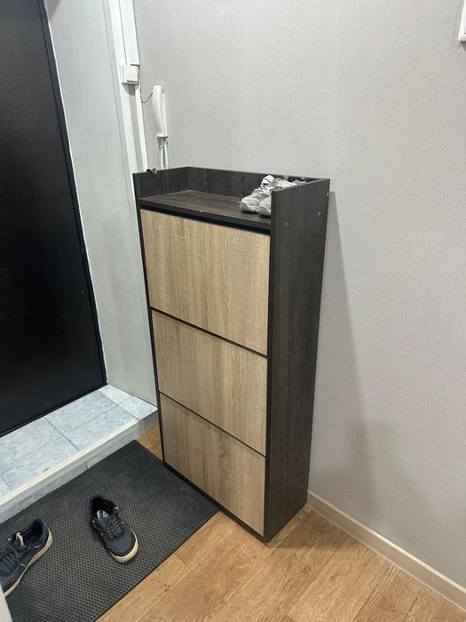 Продам обувницу в прихожую