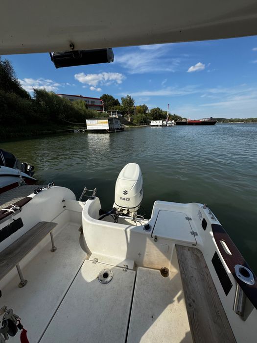 Quicksilver 530 pilothouse