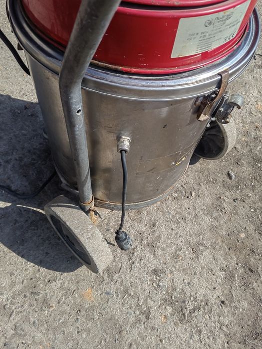 Vand aspirator industrial Pullman Ermator W250P