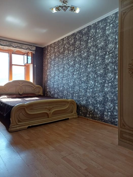 Продаётся 4-х комнатная квартира.