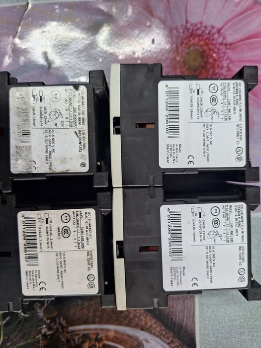 Contactori Siemens  24vdc