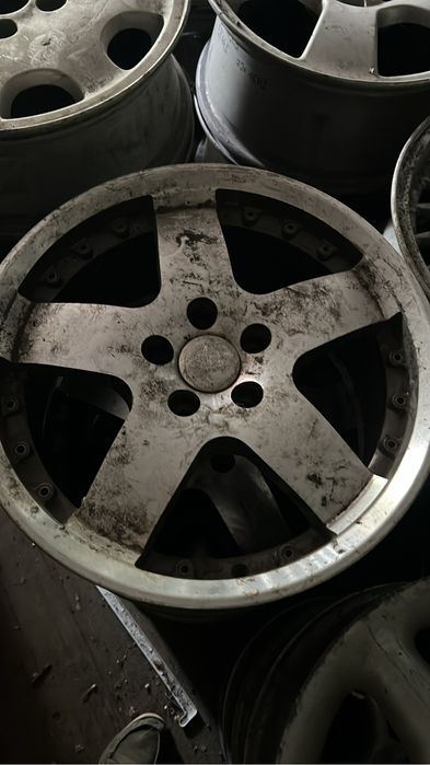 Продам диск на бмв в хорошем состоянии