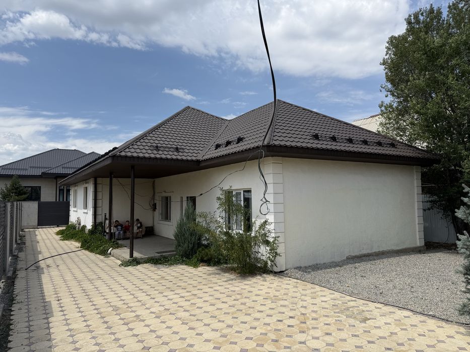 Продам дом в отличном районе