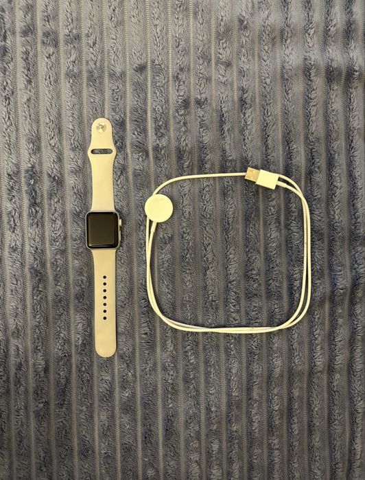 Продам Apple Watch Series 3