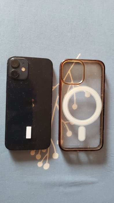 Iphone 12 mini ...за части