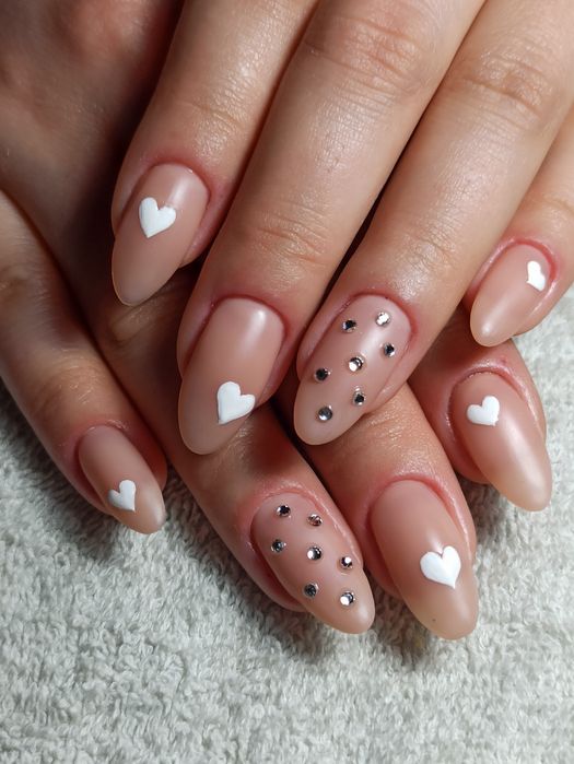 Маникюр. Укрепление. Наращивание.  Дизайн .