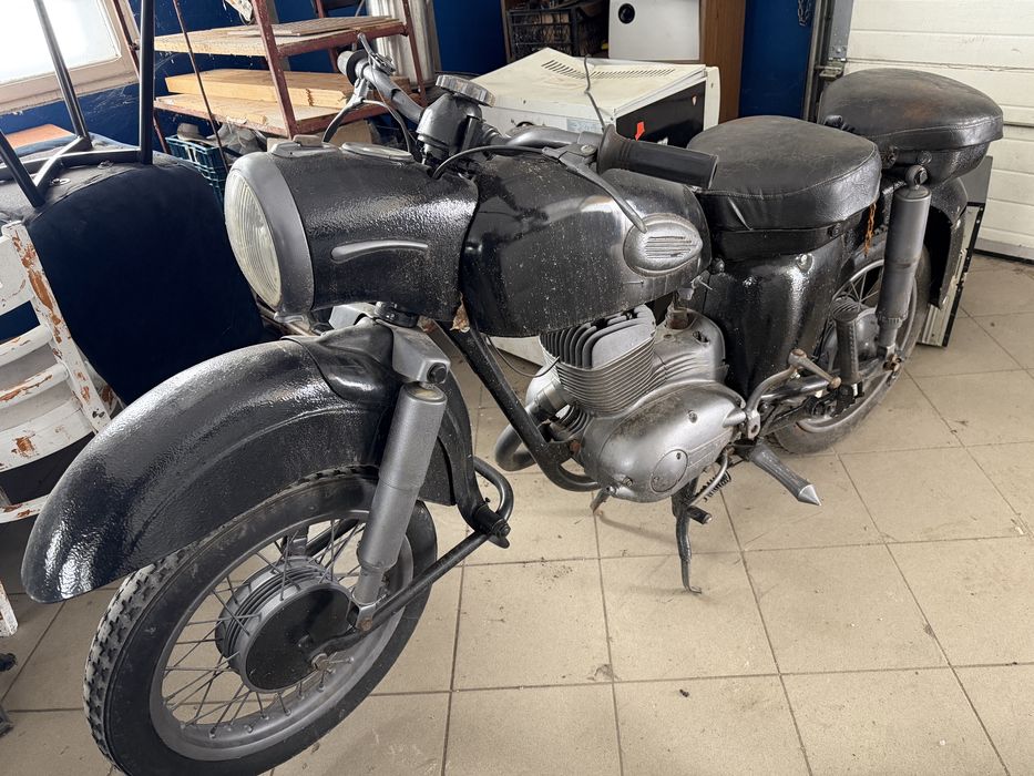 Motocicleta retro MZ an 1963