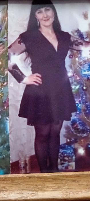 Продам платье праздничное