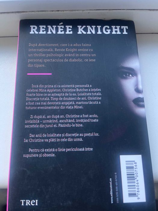 Carte: Knight - Secretara
