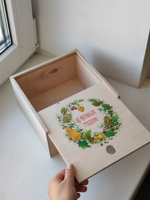 Продается деревянная коробка