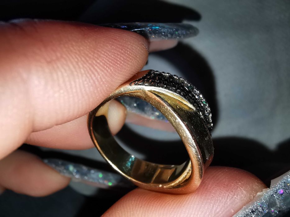 Inel masiv placat cu aur 24ct,cu pietre cubic zirconia