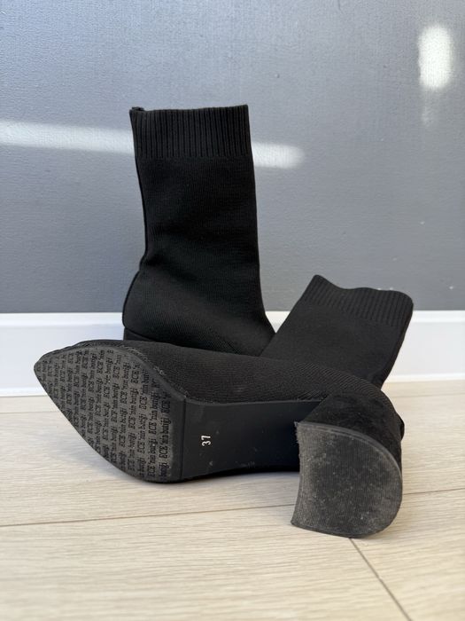 Продам чулочные ботильоны.