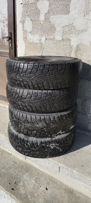 Зимние шины 225x70x16