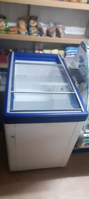 Продам Морозильник