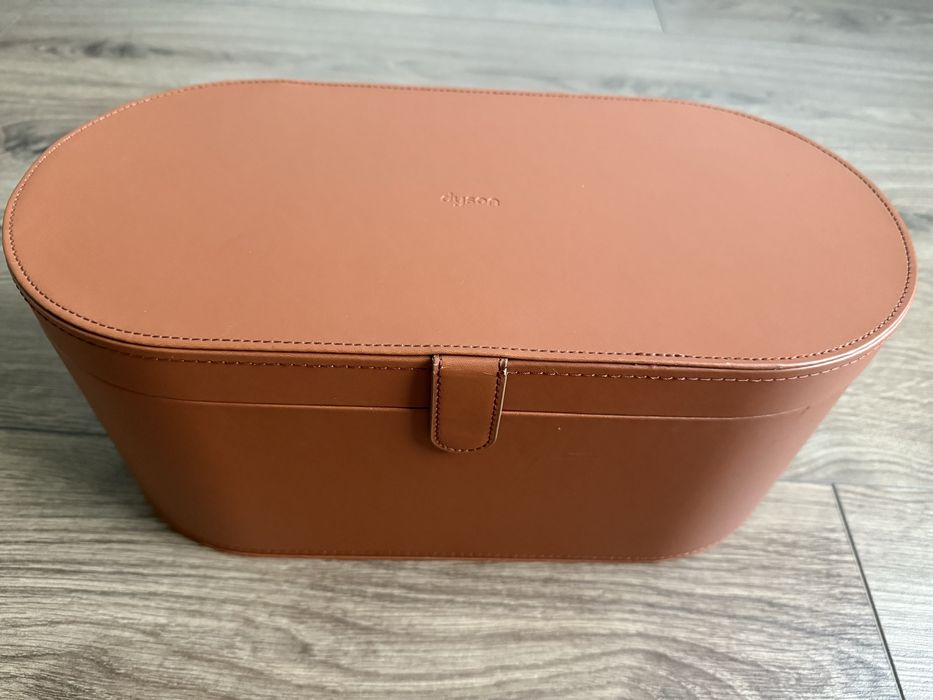 Фен-стайлер Dyson