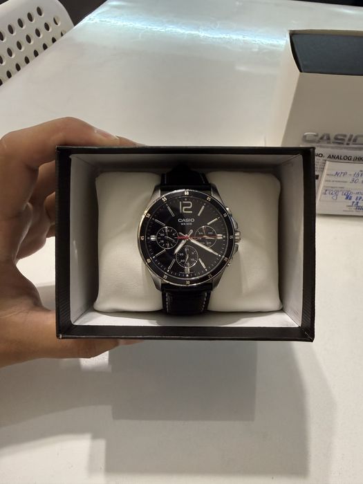 Новые оригинальные часы CASIO