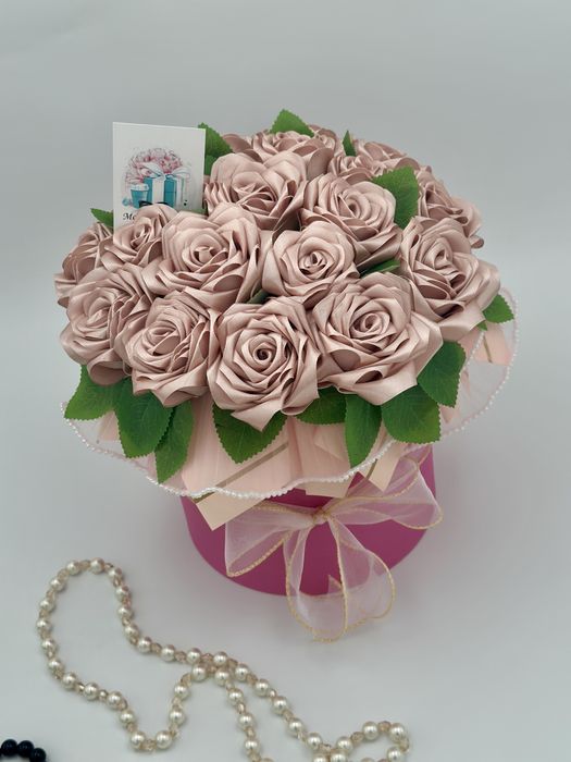 Цветы из атласных лент