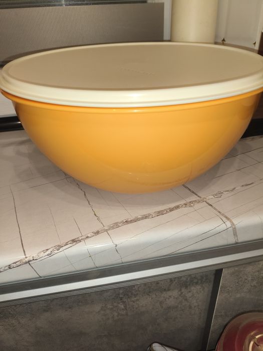 Продаётся посуда Tupperware